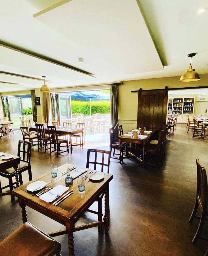 The Bottle & Glass Inn Harpsden Exterior photo